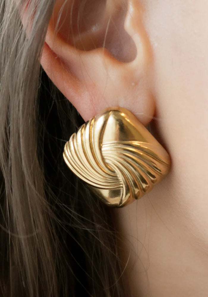 MOMMY DOT EARRINGS by InspireDesigns