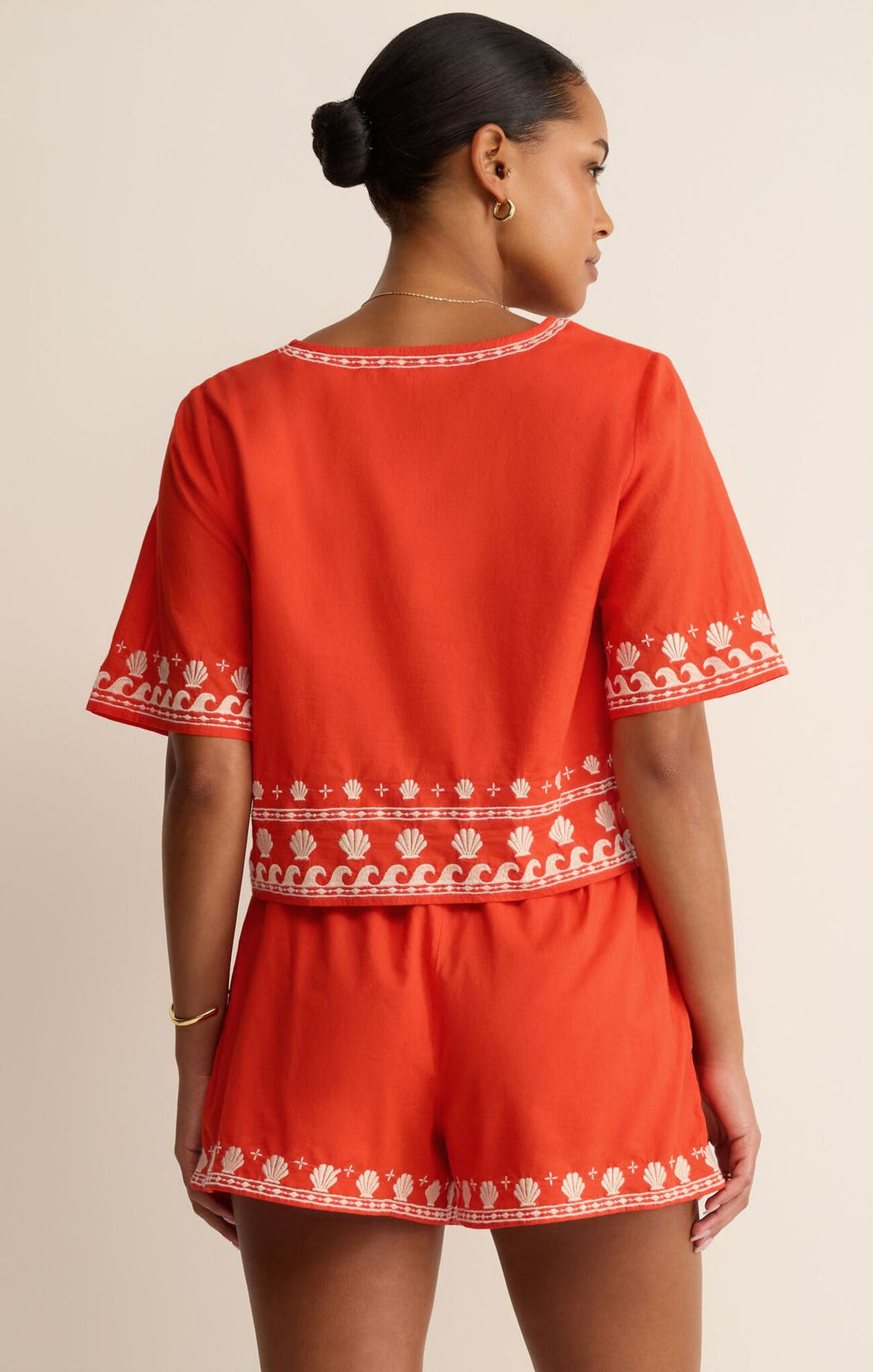 CAST OF WAVES SHORT SLEEVE TOP by Z Supply