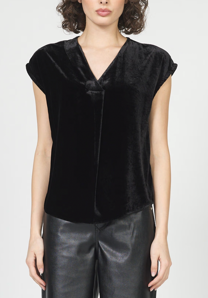 KRISTEN SHORT SLEEVE TOP by Dear John