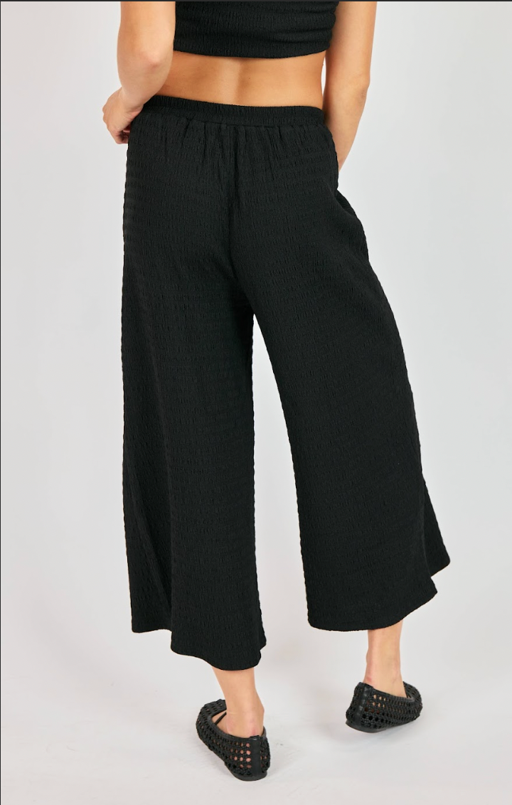 HOWDY HONEY TEXTURED PANTS